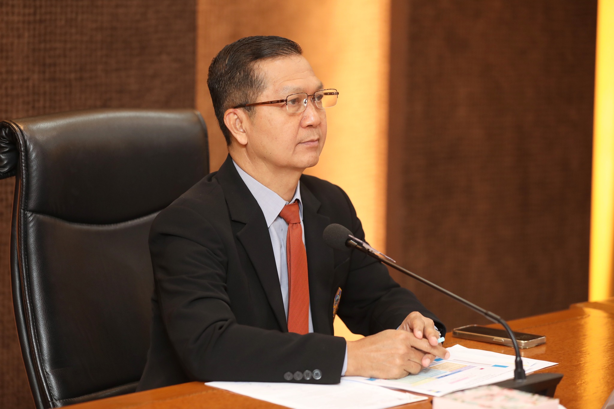ประชุมเตรียมความพร้อมก่อนเปิดภาคเรียน 'เรียนดี มีความสุข' เพื่อจัดเตรียมพิธี Kickoff 'นำการเรียนไปให้น้อง'