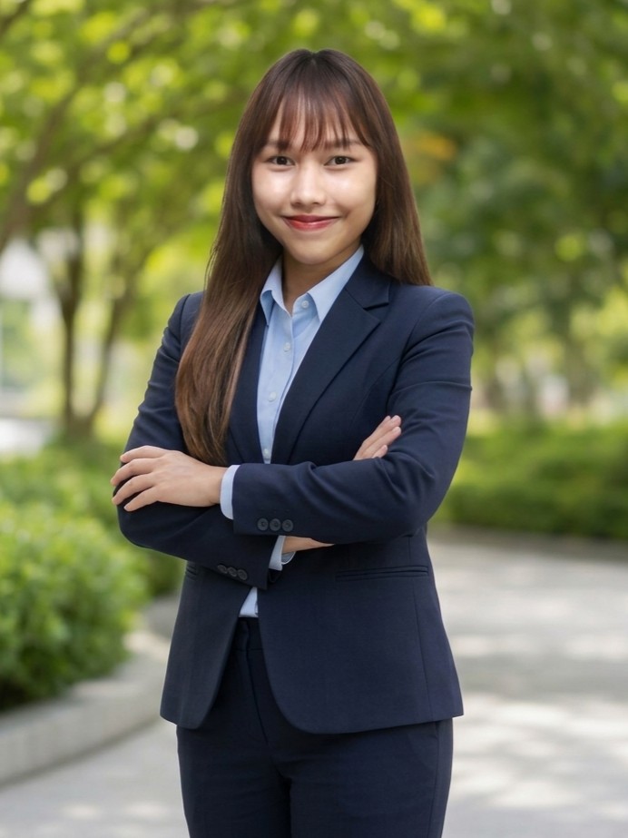 นางสาวศรีทร สักลอ