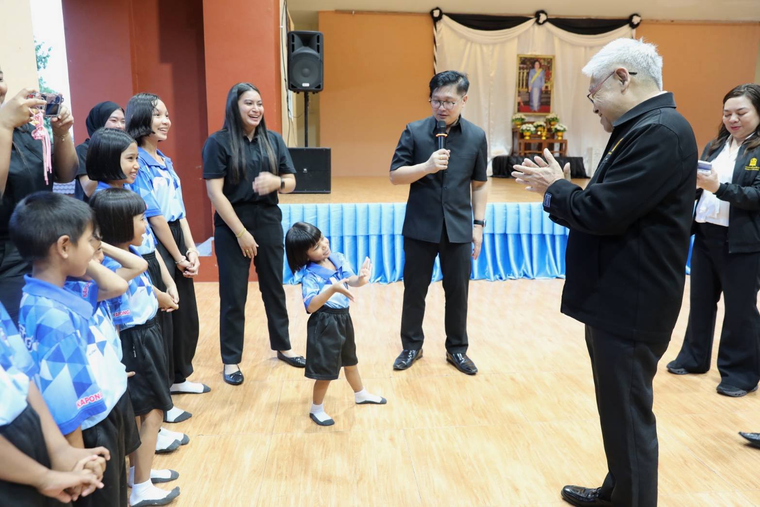 ที่ปรึกษารัฐมนตรีว่าการกระทรวงศึกษาธิการ ลงพื้นที่ติดตามการจัดการศึกษาใน 3 จังหวัดภาคใต้