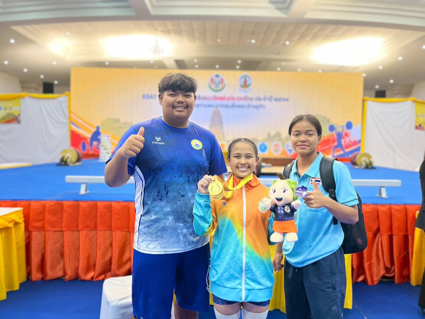 โรงเรียนราชประชานุเคราะห์ 64 จังหวัดสุราษฎร์ธานี ได้รับ 3 เหรียญทอง